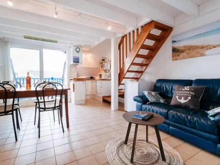 Location appartement à La Trinité sur Mer, La Trinité-sur-Mer : Duplex cosy 3 pièces, proche port et commerces