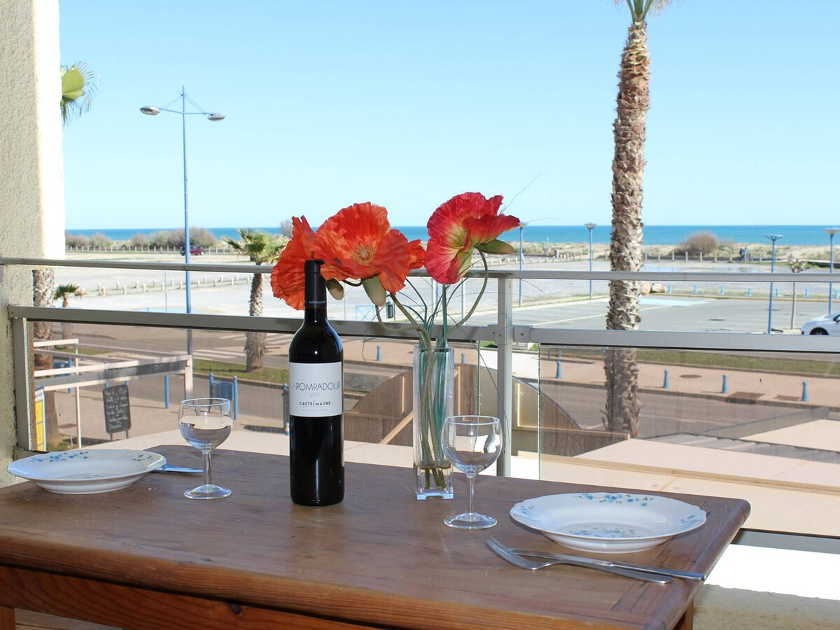 Studio front de mer avec loggia, 100m de la plage - Photo 1