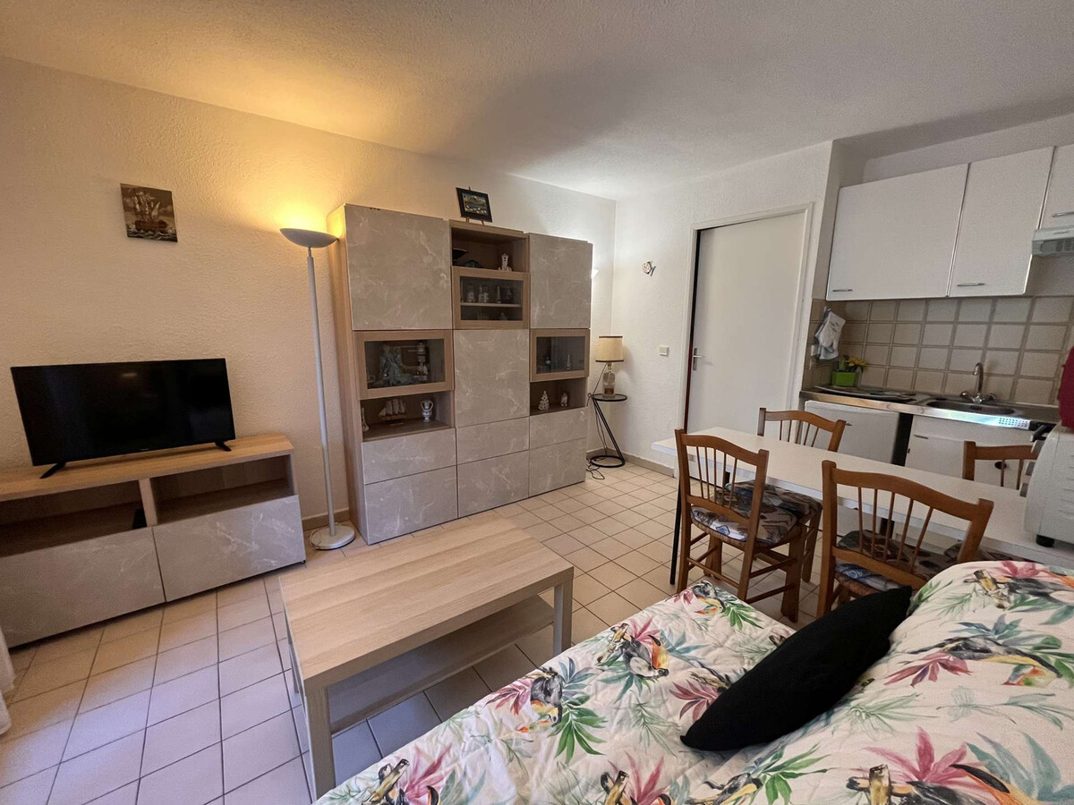 Studio cabine 4 pers. piscine, tennis et parking à Saint-Aygulf - Photo 3