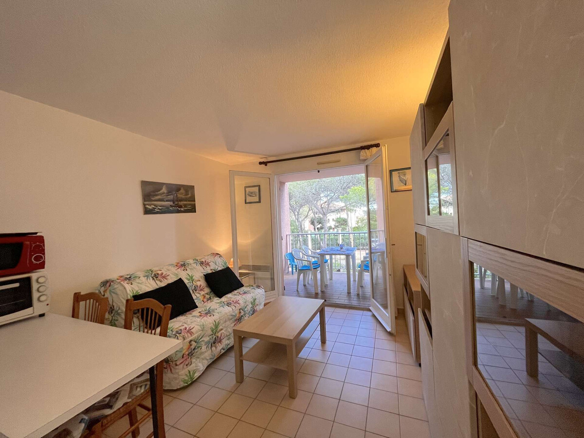 Studio cabine 4 pers. piscine, tennis et parking à Saint-Aygulf - Photo 4