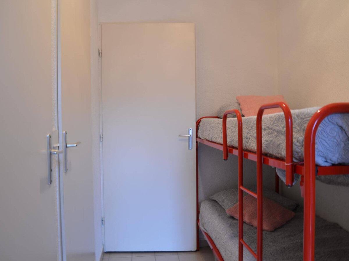Studio cabine 4 pers. piscine, tennis et parking à Saint-Aygulf - Photo 7