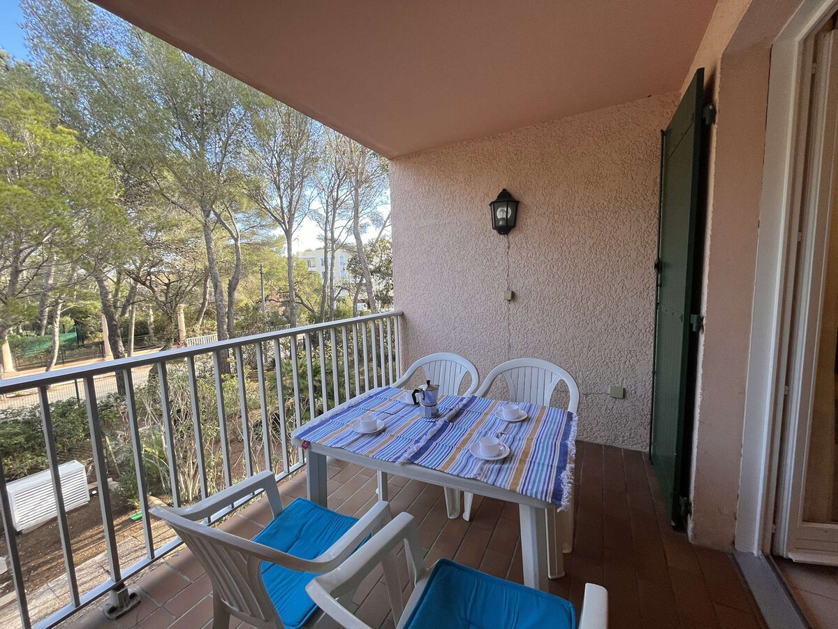 Studio cabine 4 pers. piscine, tennis et parking à Saint-Aygulf - Photo 11