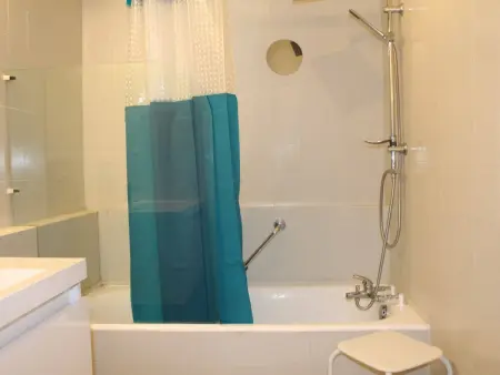 Appartement vue mer et terrasse à Villeneuve-Loubet : photo 12