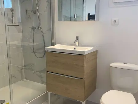 Studio rénové avec balcon à Balaruc-les-Bains : photo 11