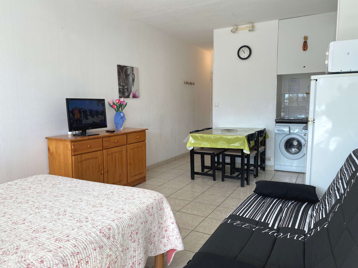 Studio vue parc avec balcon à Balaruc-les-Bains - Photo 4