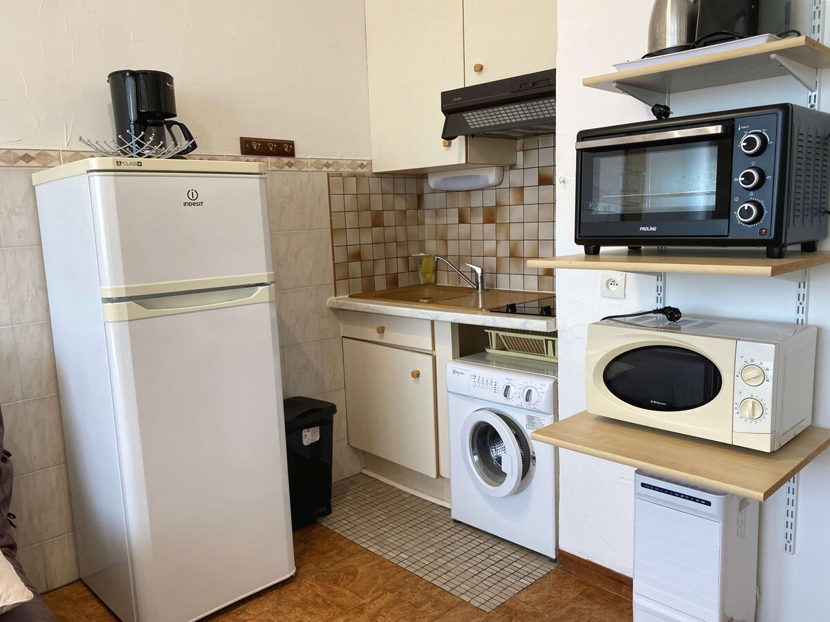 T1 lumineux Résidence des Bains avec cuisine équipée - Photo 5