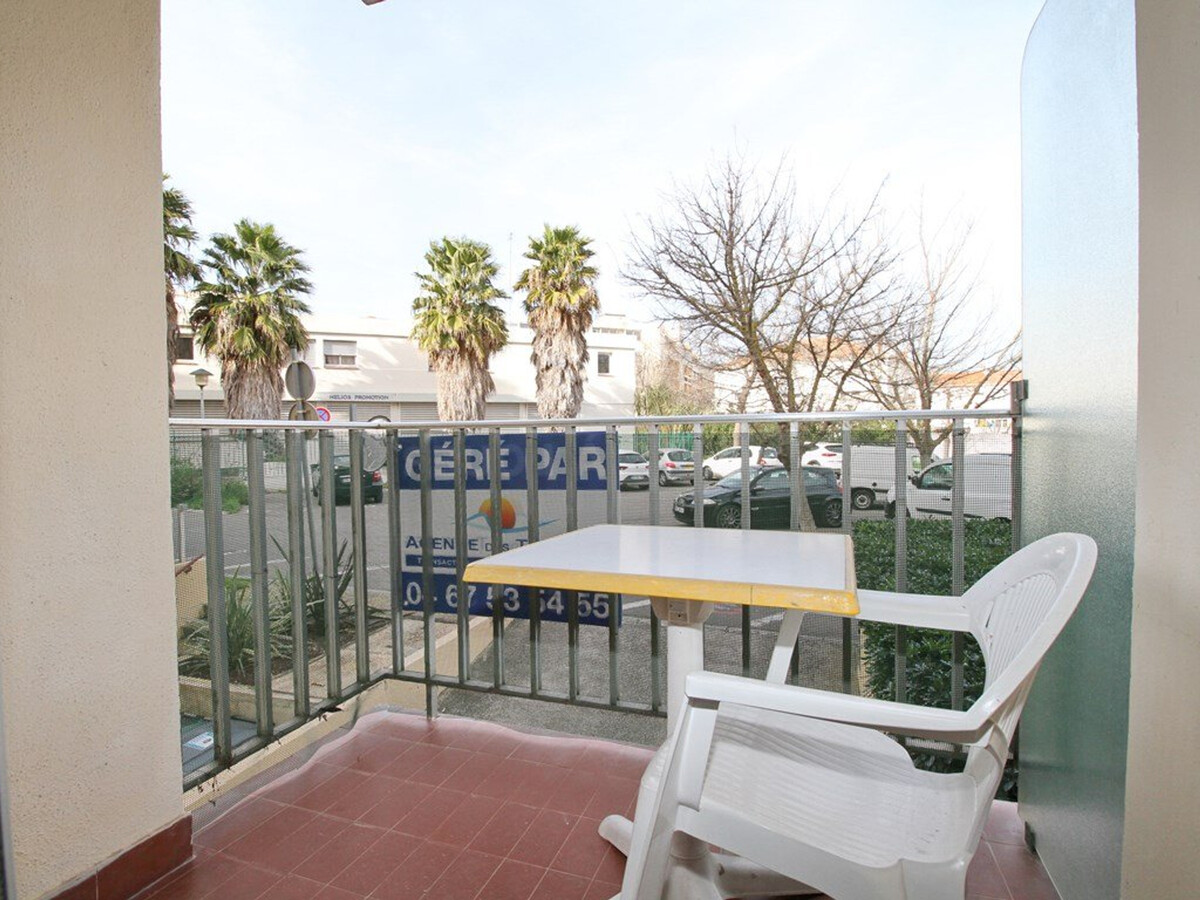 Studio rénové 2 personnes, balcon et climatisation - Photo 10