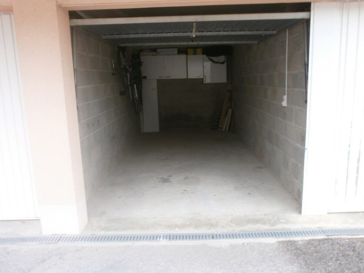 T1 avec loggia plein sud à Balaruc-les-Bains, garage - Photo 12