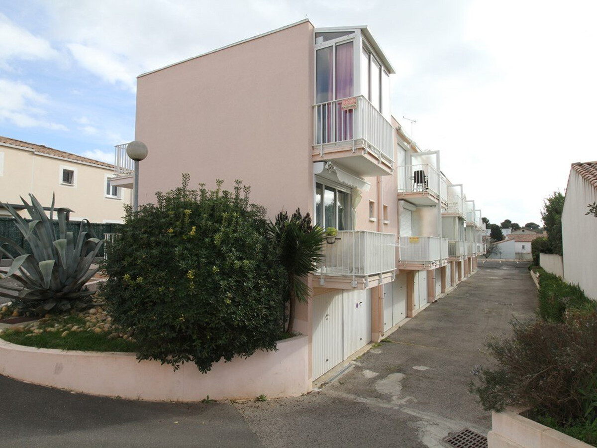 T1 avec loggia plein sud à Balaruc-les-Bains, garage - Photo 13