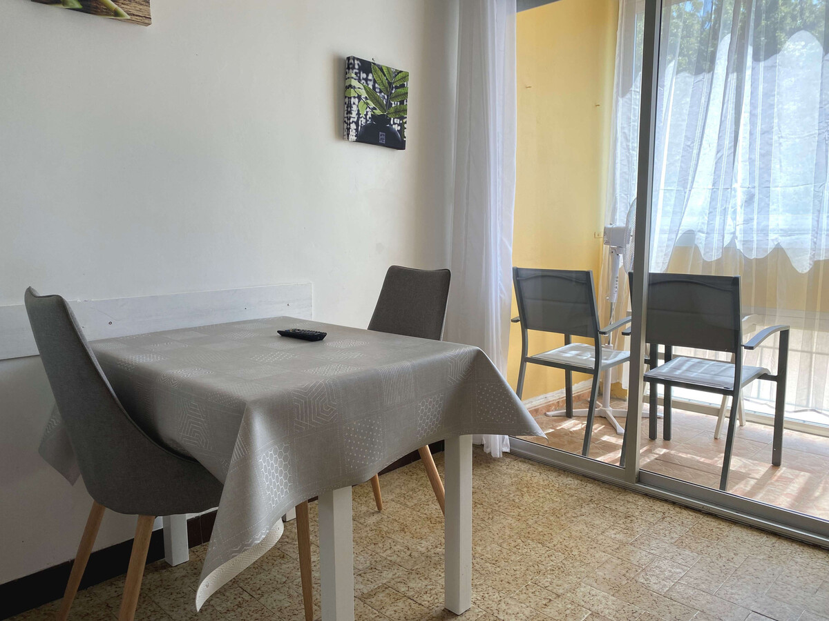 Studio lumineux sud avec loggia à Balaruc-les-Bains - Photo 9