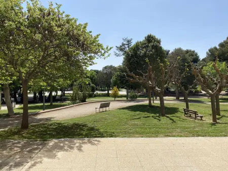 Location appartement à Balaruc les Bains, Studio lumineux avec climatisation et wifi à Balaruc-les-Bains