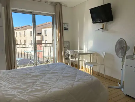 Studio rénové climatisé avec balcon à Balaruc-les-Bains : photo 5