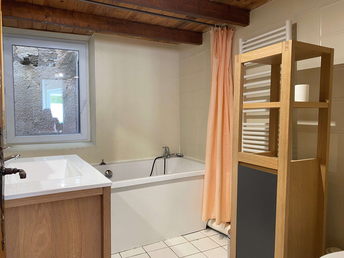 Appartement T3 atypique avec cour privée à Balaruc-les-Bains - Photo 13