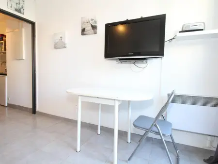 Studio avec jardinet, proche Thermes, Wi-Fi, clim - Balaruc-les-Bains - Photo 3