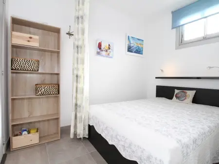 T1 rénové avec parking privé à Balaruc-les-Bains : photo 7