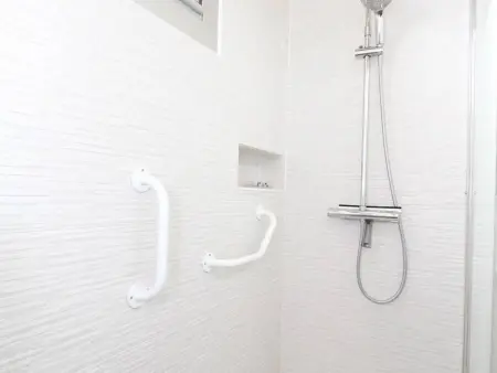 T1 rénové avec parking privé à Balaruc-les-Bains : photo 12