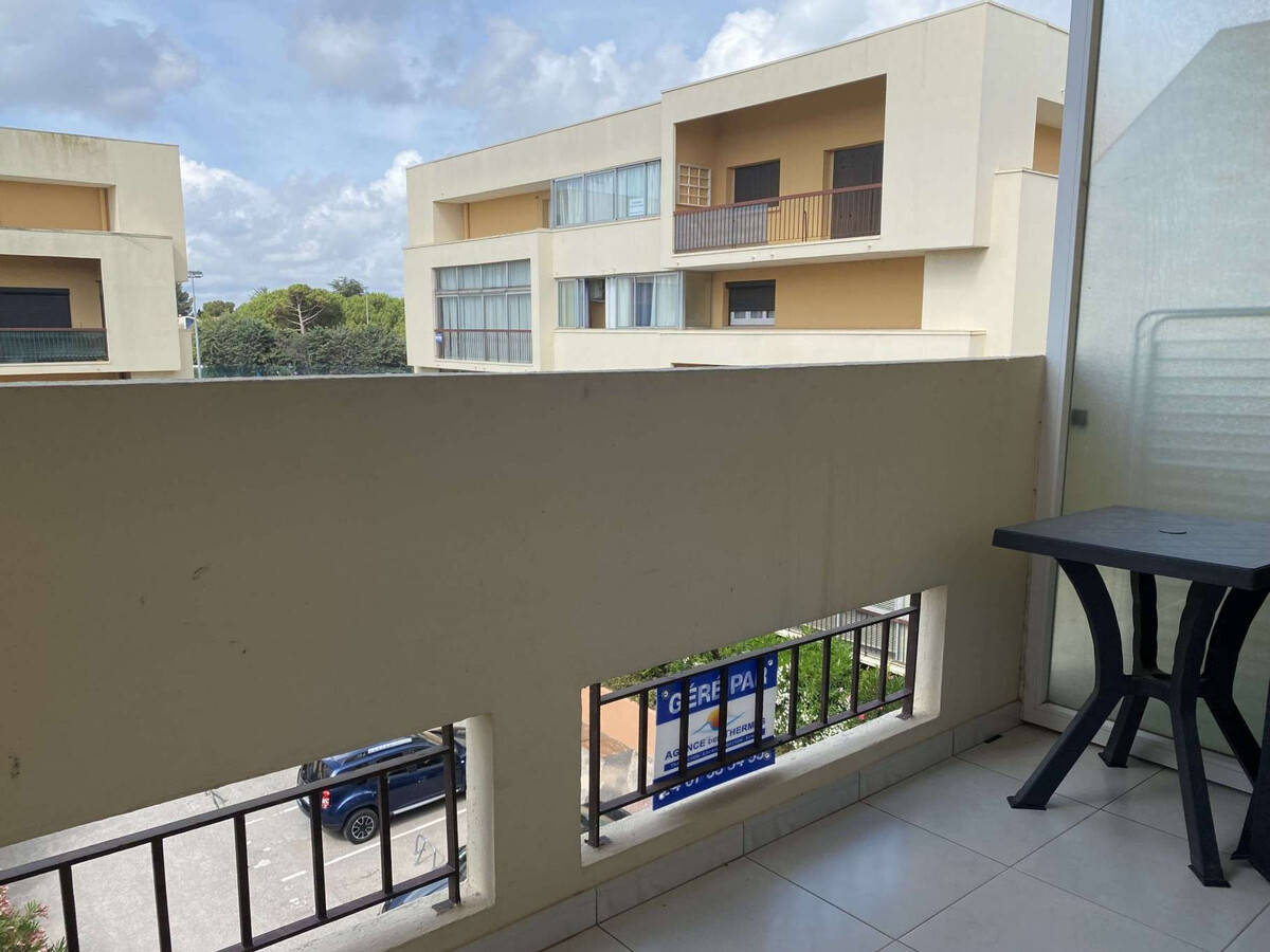 T2 lumineux Balaruc-les-Bains, loggia et parking - Photo 7