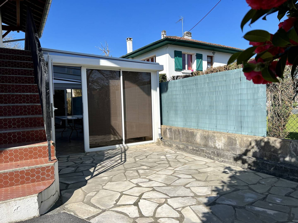 T1 Bis rénové Cambo-les-Bains avec terrasse et jardin - Photo 1