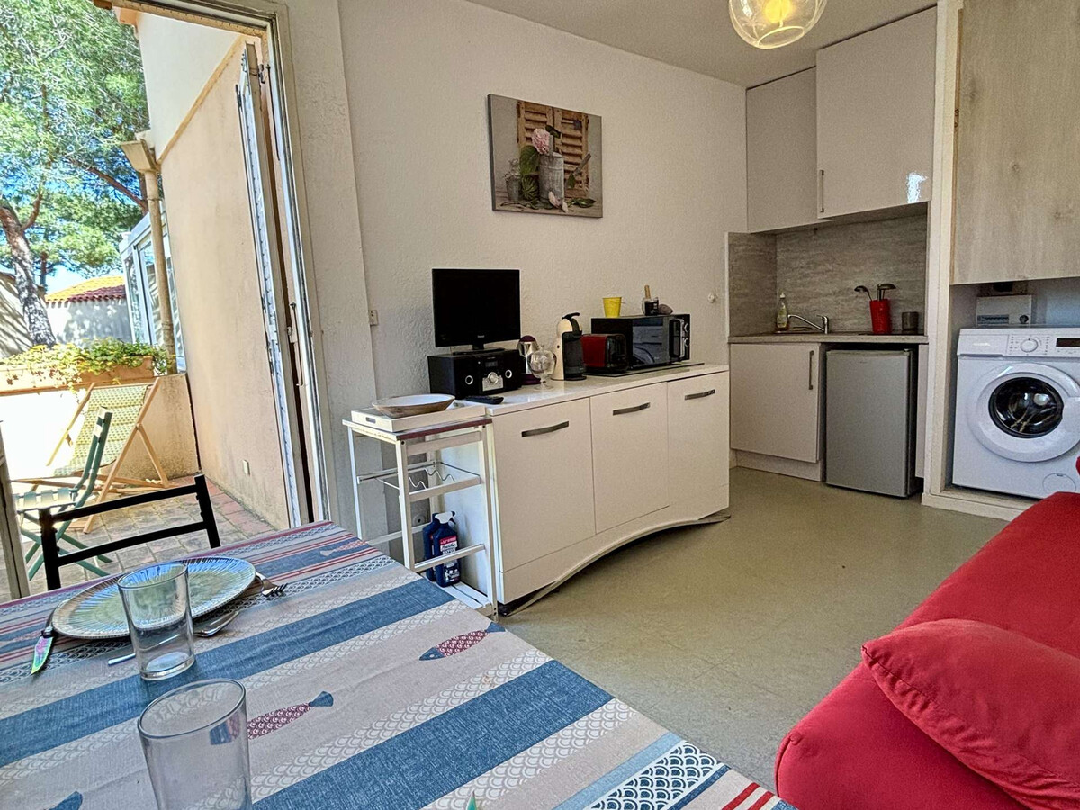 Studio avec terrasse 9 m² à 200m de la mer - Photo 3
