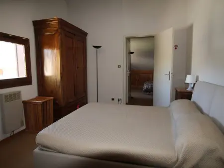 Duplex Ferme d'Augustin à Montgenèvre, skis aux pieds : photo 8
