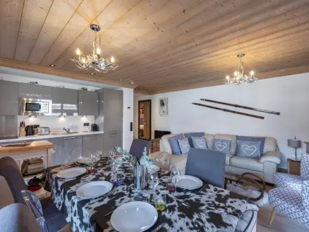 Appartement familial à Courchevel avec terrasse et parking couvert : photo 3