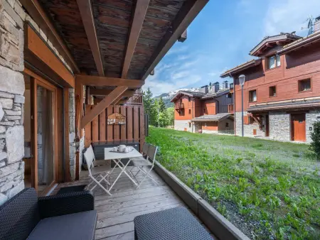 Appartement familial à Courchevel avec terrasse et parking couvert : photo 5
