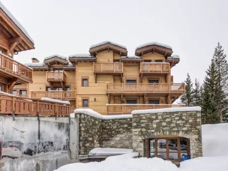 Appartement familial à Courchevel avec terrasse et parking couvert : photo 12