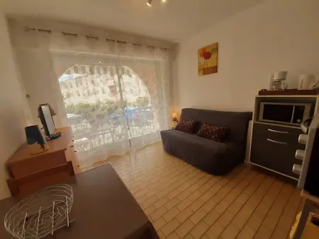 Location appartement à Balaruc les Bains, Studio avec Parking, Wi-Fi et Animaux Acceptés - Proche Étang de Thau et Thermes
