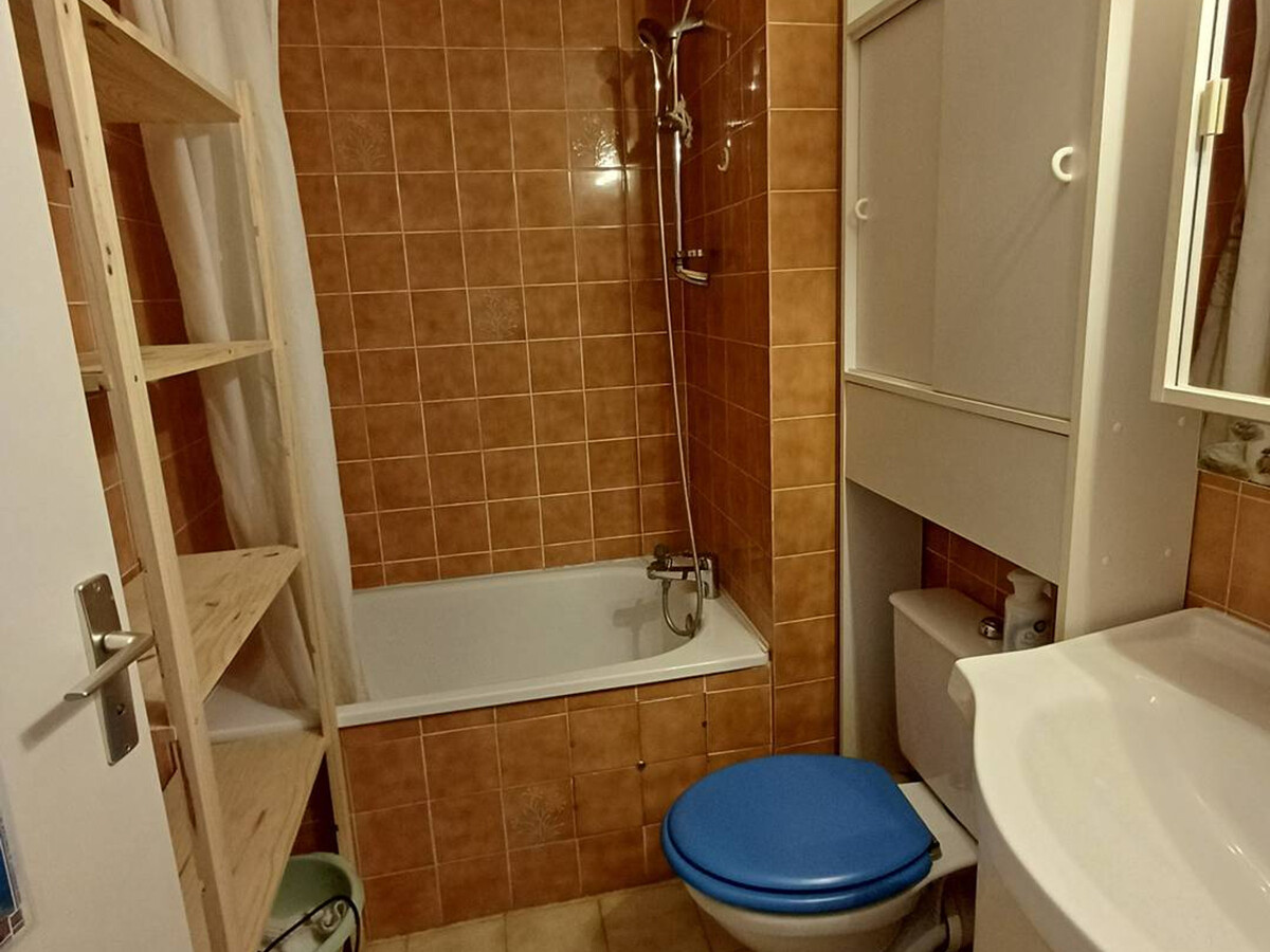 Studio avec loggia vue étang – Balaruc-les-Bains - Photo 7