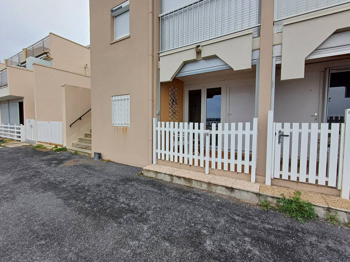 Studio avec loggia vue étang – Balaruc-les-Bains - Photo 9