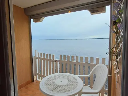 Location appartement à Balaruc les Bains, Agréable studio avec loggia et animaux acceptés – Balaruc-les-Bains