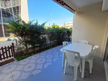 Location appartement à Balaruc les Bains, Charmant F2 avec terrasse près de lÉtang de Thau, équipé pour 4 pers. et proche établissement thermal