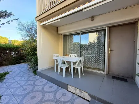 F2 terrasse Balaruc-les-Bains, 4 pers., près thermes : photo 9