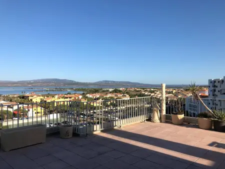 T4 standing au Barcarès, vue mer traversante, 7e étage : photo 4