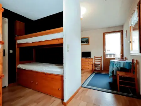 Studio 21 m² avec balcon, parking et casier à skis : photo 3