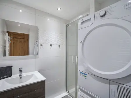 Appartement chaleureux proche pistes, parking inclus, 6 couchages : photo 8