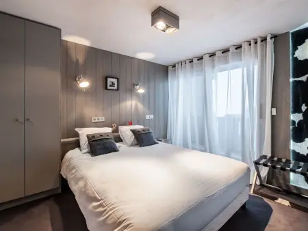 Appartement spacieux contemporain à Courchevel avec parking et wifi : photo 7
