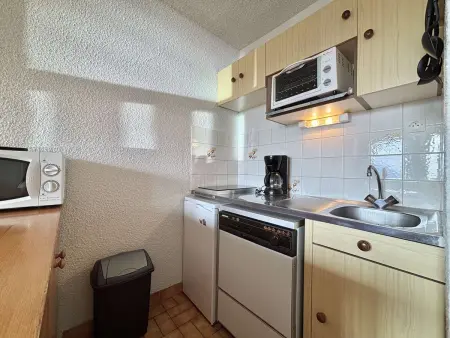 Studio 21m² à 50m des pistes, balcon et parking : photo 9
