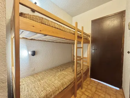 Studio 21m² à 50m des pistes, balcon et parking : photo 14