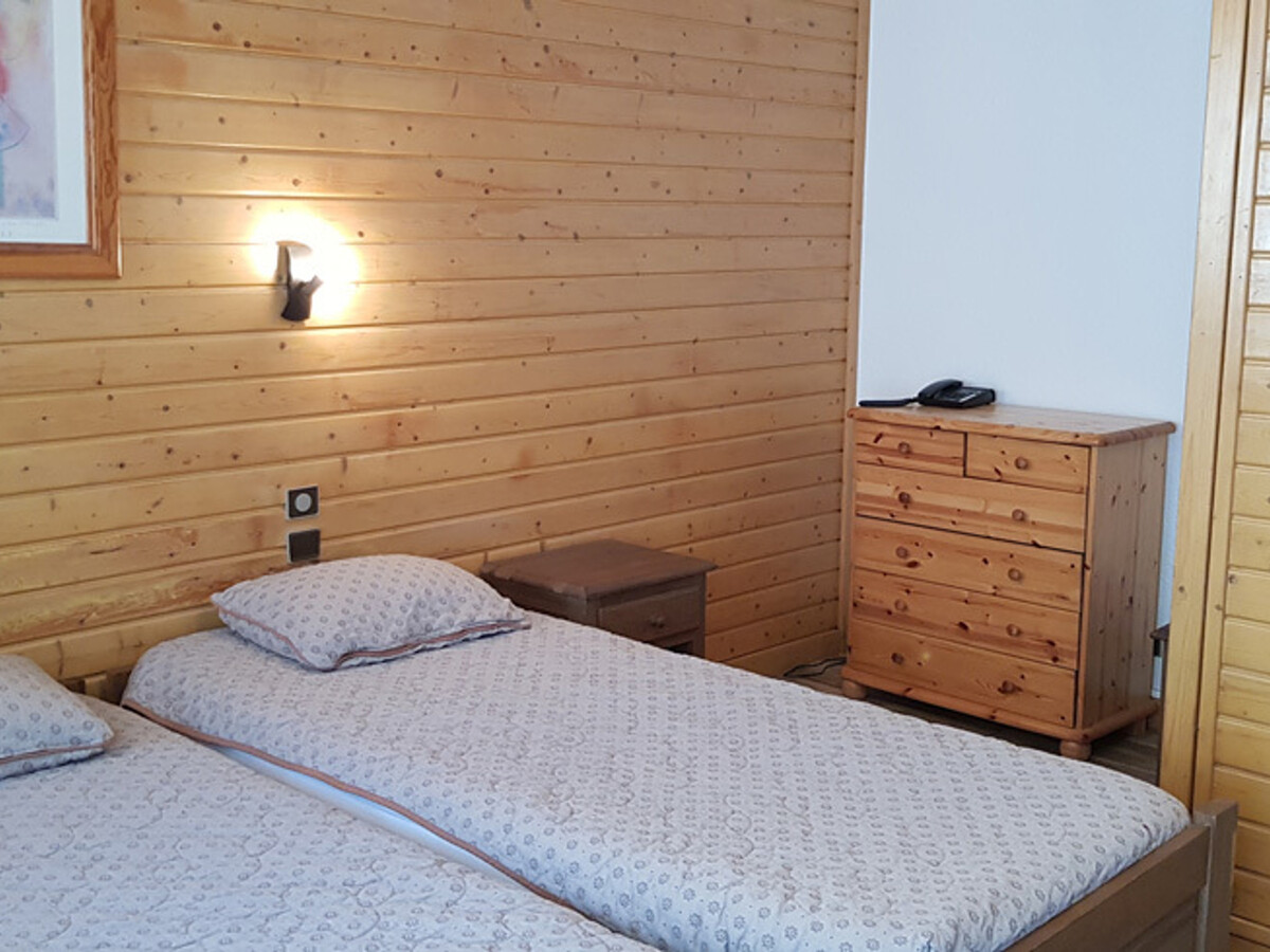 Studio 30m² centre Brides-les-Bains, parking et balcon - Photo 8