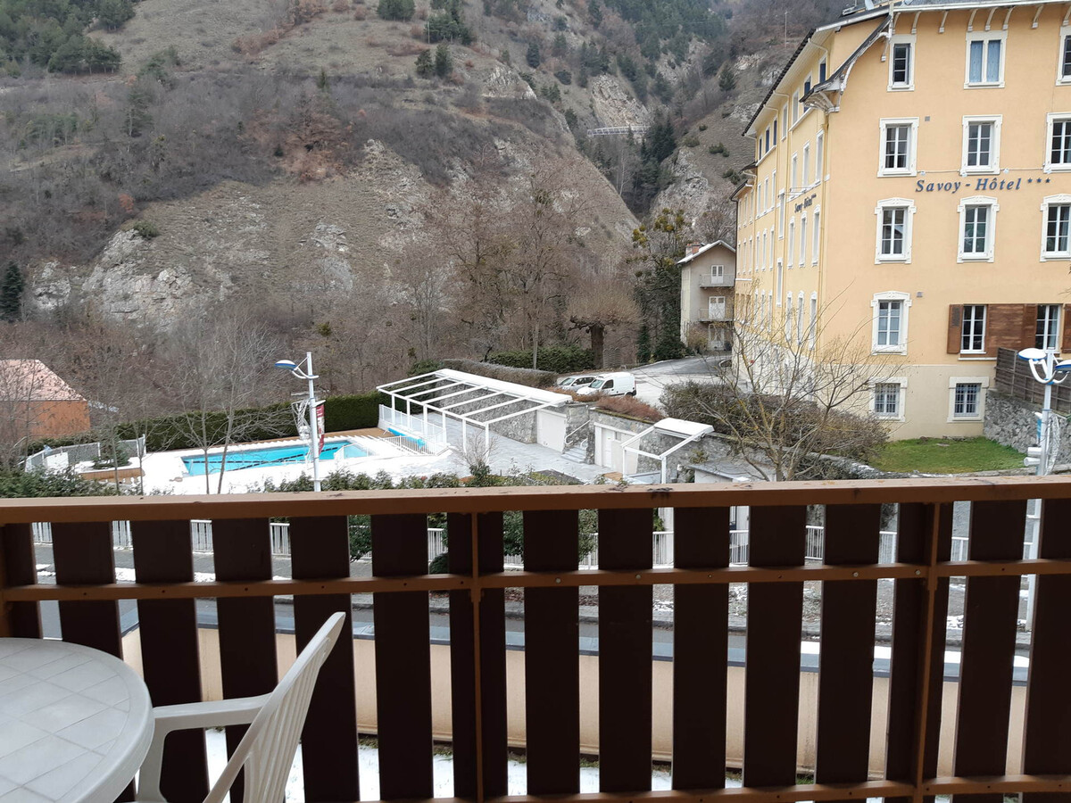 Studio 30m² centre Brides-les-Bains, parking et balcon - Photo 9