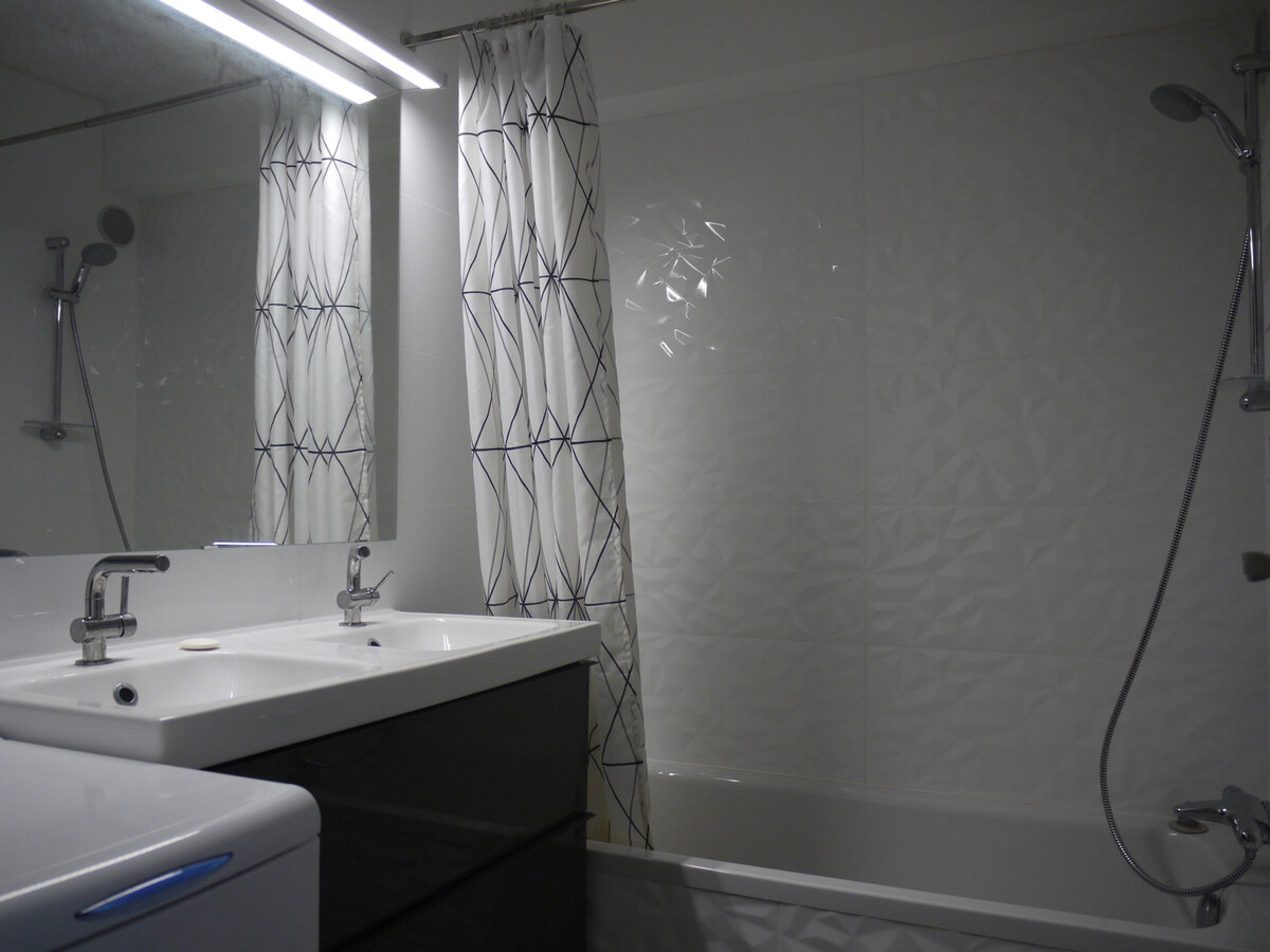 Appartement 6 pers rénové avec balcon sud aux Deux Alpes - Photo 9