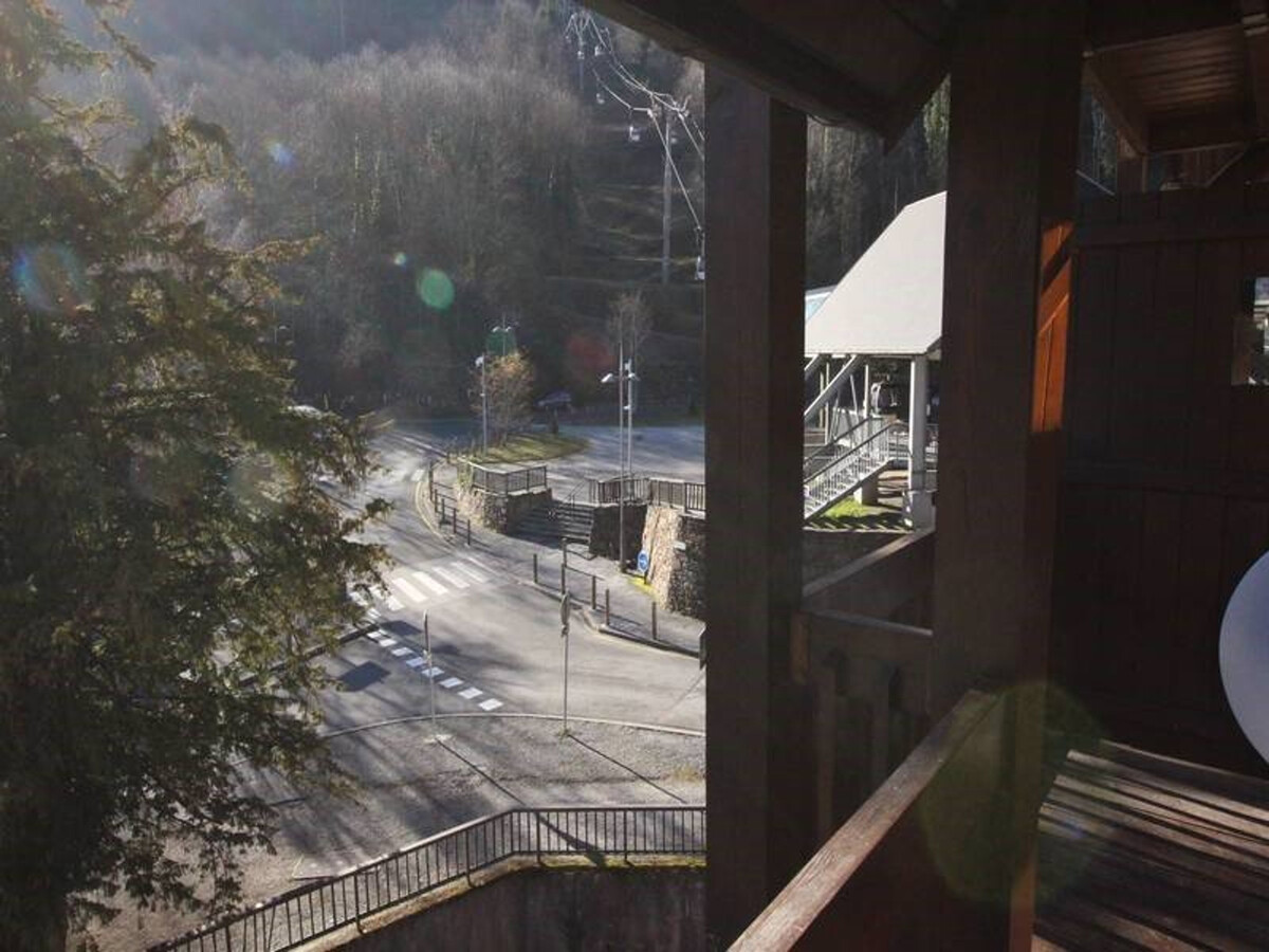 T3 Bagnères-de-Luchon au pied de la télécabine, balcon sud - Photo 11