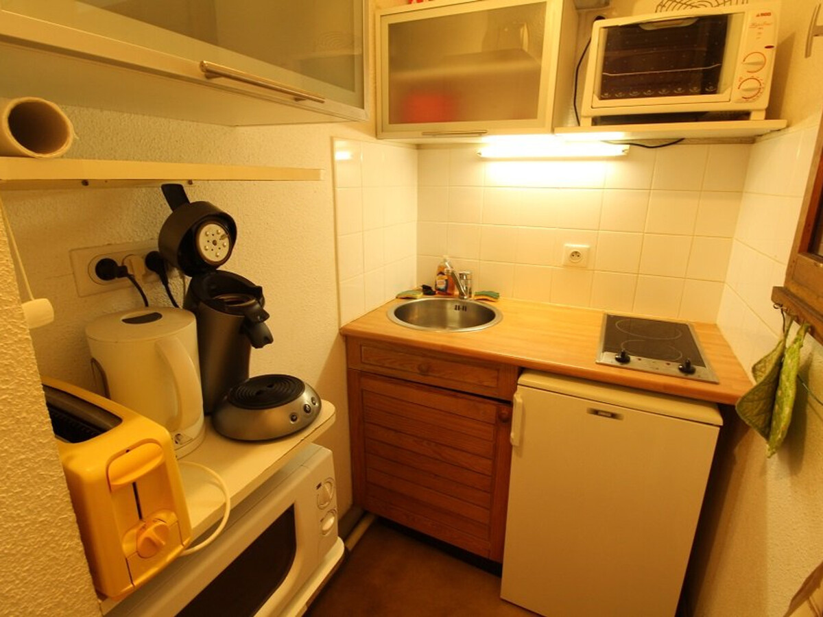 Studio sud calme avec balcon et parking à Bagnères-de-Luchon - Photo 2