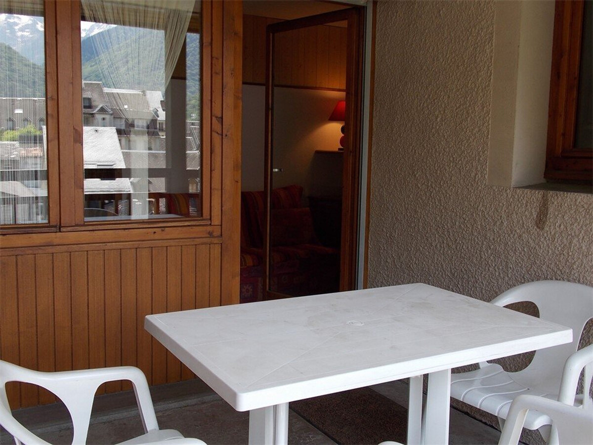 Studio sud calme avec balcon et parking à Bagnères-de-Luchon - Photo 7