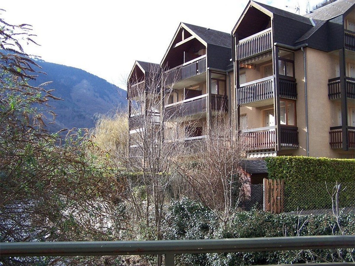 T2 Bagnères-de-Luchon avec balcon sud et vue montagne - Photo 4