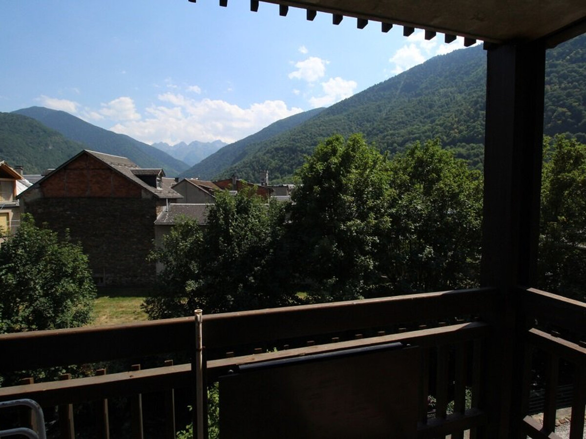T2 Bagnères-de-Luchon avec balcon sud et vue montagne - Photo 8