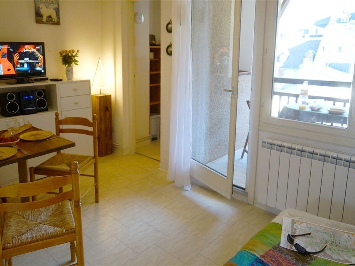 Studio cabine 25 m² balcon sud, parking privé à Bagnères-de-Luchon - Photo 1