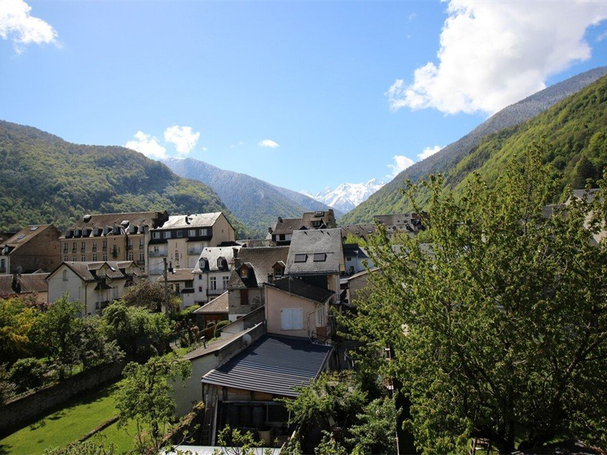 Studio cabine 25 m² balcon sud, parking privé à Bagnères-de-Luchon - Photo 10