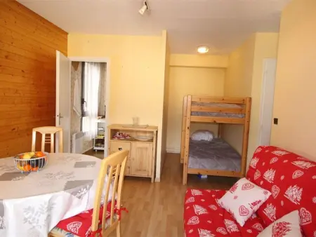 T2 bis Luchon, balcon, garage, centre-ville : photo 2